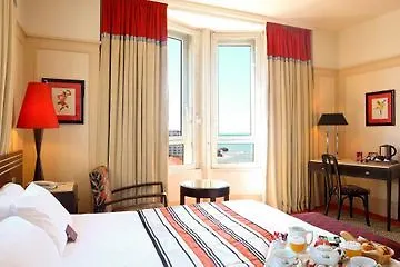 Hotel Plaza - Handwritten Collection